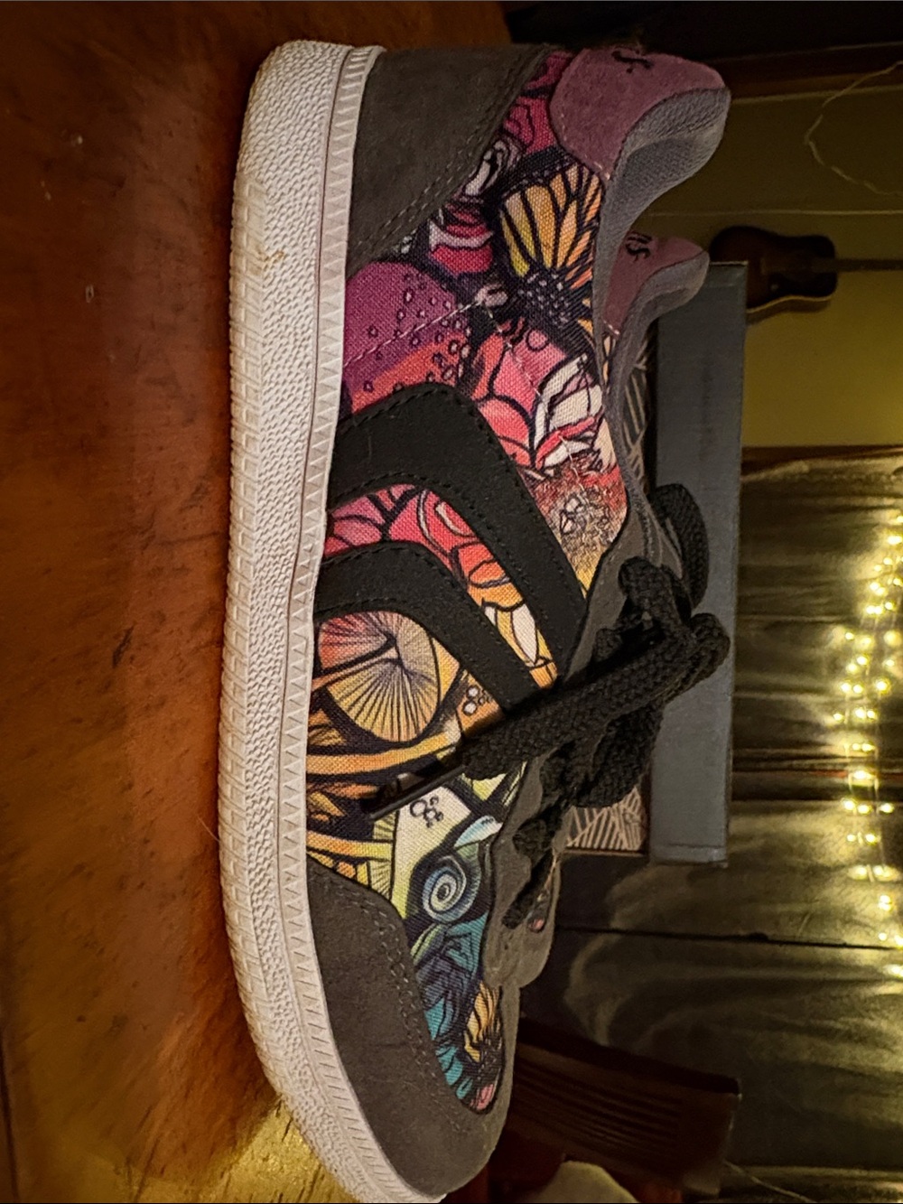 Inkkas Chanterelles Vegan Tennis Sneakers with Butterfly Accent Sneakers Size 8